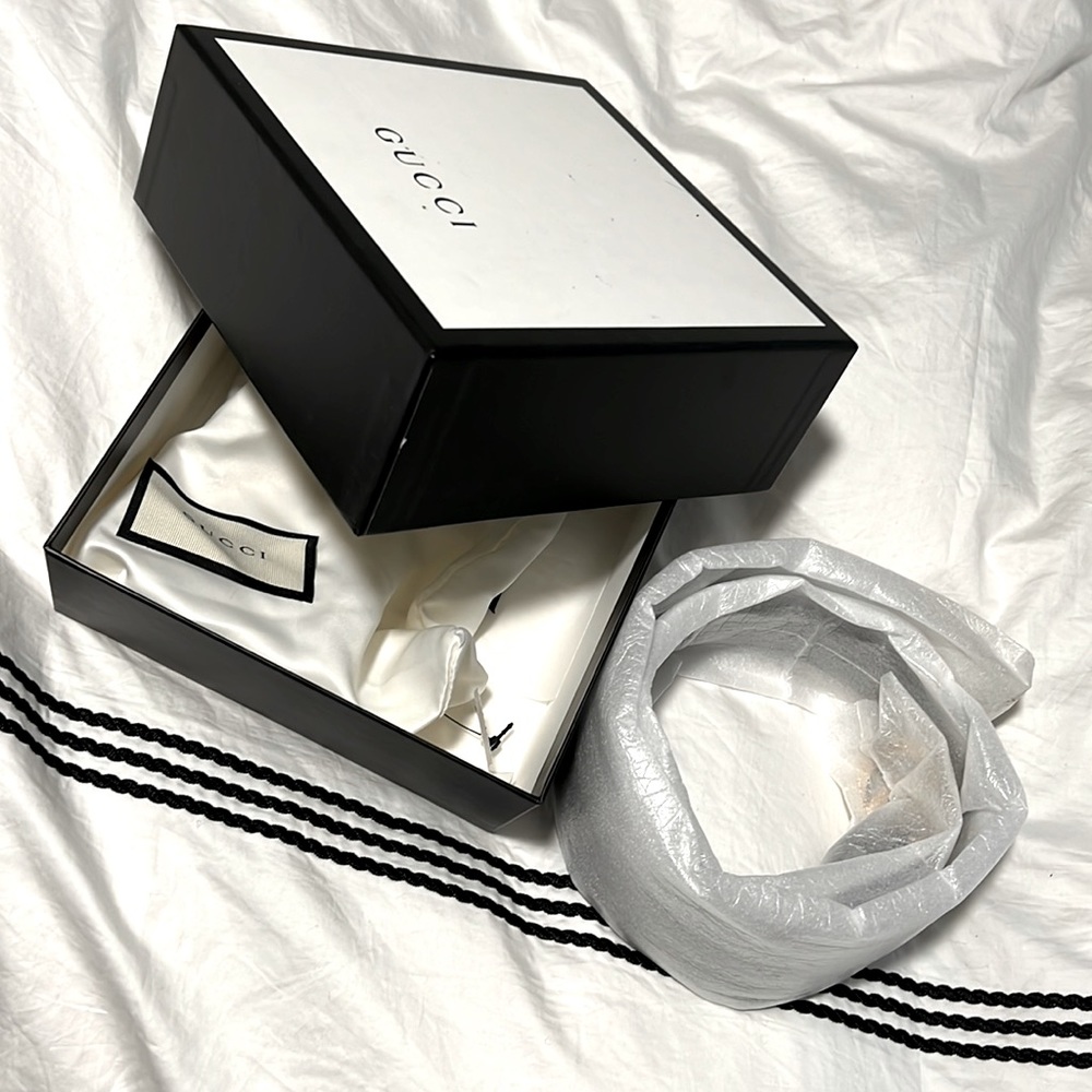 GG Marmont leather belt with shiny buckle